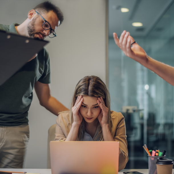 ทำไม่ได้เลื่อนตำแหน่ง? - 8 เหตุผลและสาเหตุ ว่าทำไมคุณถึงไม่ได้เลื่อนตำแหน่ง