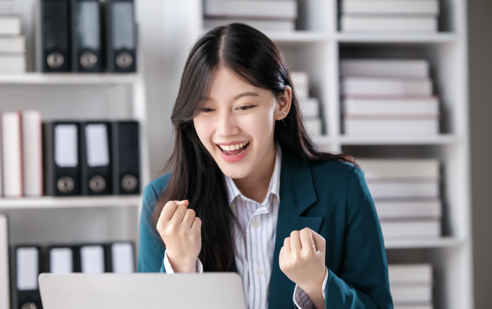 การปฏิวัติความสำเร็จ ในที่ทำงาน: กลยุทธ์จาก Atomic Habits โดย James Clear